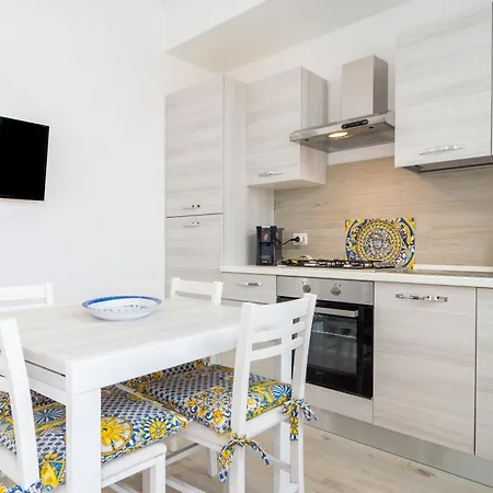 The Onames Flowers Apartment