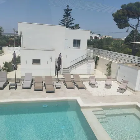 The Onames Flowers Apartment Reitani